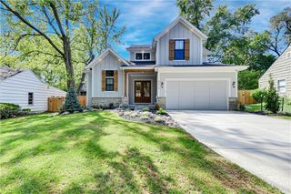5215 W 71st Terrace, Prairie Village, KS 66208