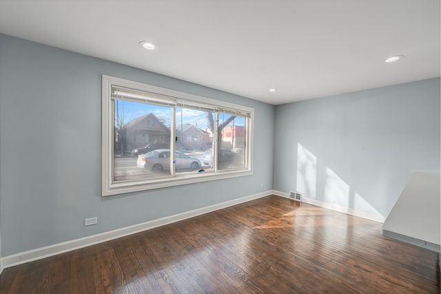 1615 S Central Avenue, Cicero, IL 60804