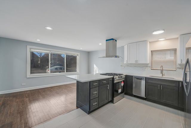 1615 S Central Avenue, Cicero, IL 60804