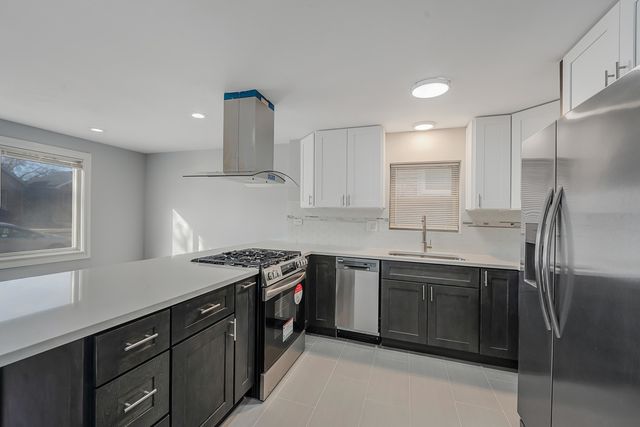 1615 S Central Avenue, Cicero, IL 60804