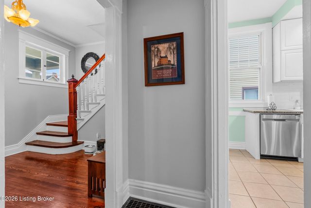 1840 Deer Park Ave, Louisville, KY 40205