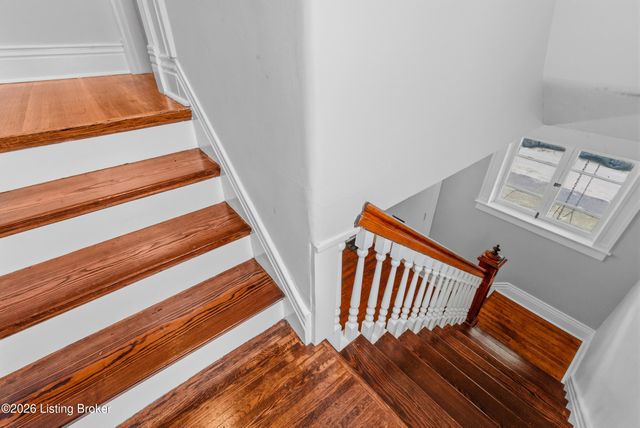 1840 Deer Park Ave, Louisville, KY 40205