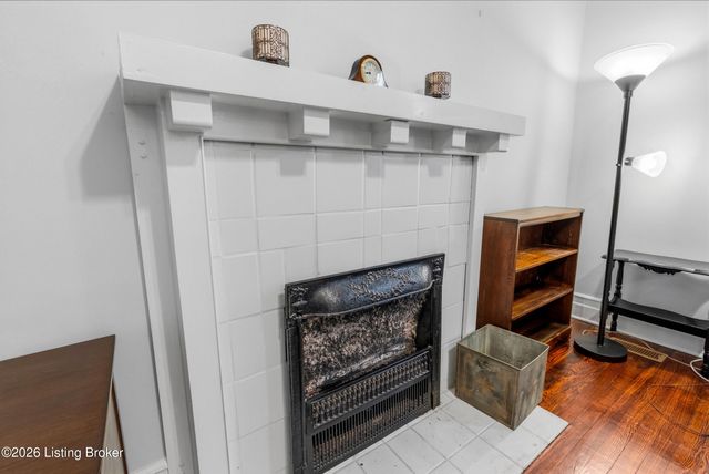 1840 Deer Park Ave, Louisville, KY 40205