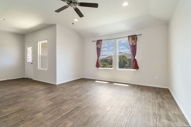 944 Chachalaca, Seguin, TX 78155