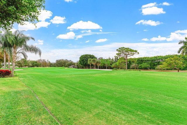 4596 Sanderling Circle W, Boynton Beach, FL 33436