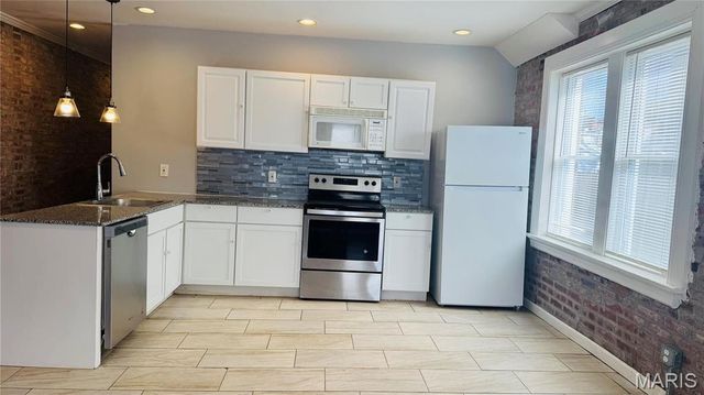 3683 Montana Street, St Louis, MO 63116