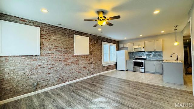 3683 Montana Street, St Louis, MO 63116