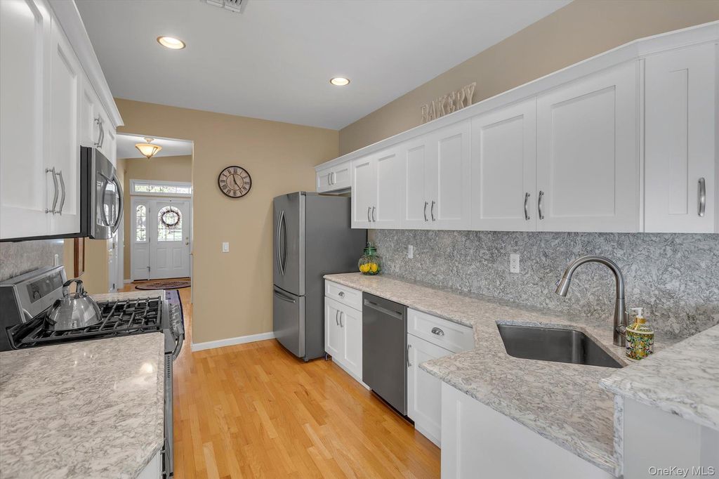 115 Manitou Trail, Kings Park, NY 11754 — photo 5