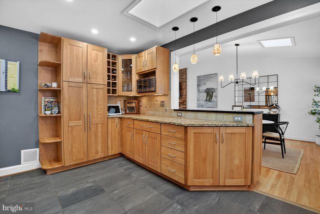 10209 LLOYD RD, Potomac, MD 20854