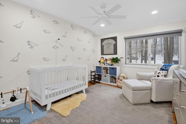 10209 LLOYD RD, Potomac, MD 20854