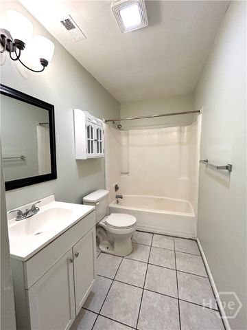 10710 Egmont Road 19, Savannah, GA 31406