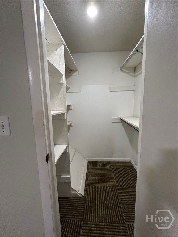 Image 18 of property listing at 10710 Egmont Road 19, Savannah, GA 31406