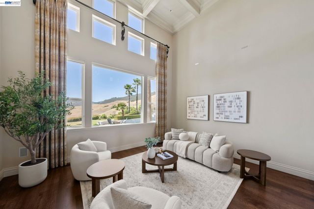 27 Eagle Ridge Ln, Danville, CA 94506