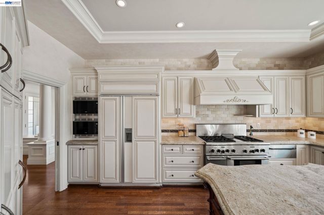 27 Eagle Ridge Ln, Danville, CA 94506