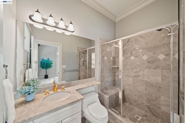 27 Eagle Ridge Ln, Danville, CA 94506