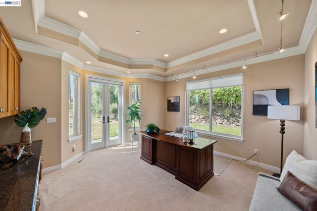 27 Eagle Ridge Ln, Danville, CA 94506