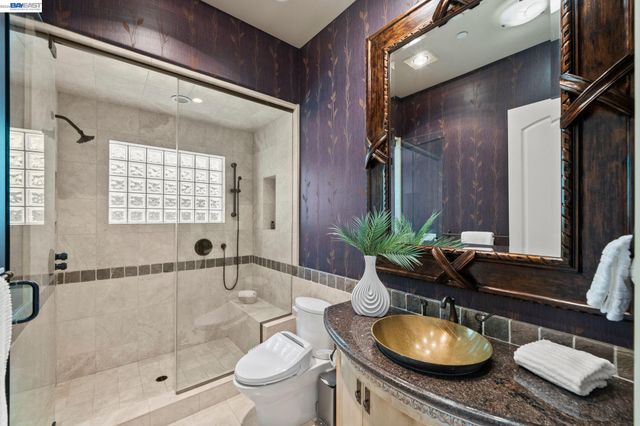 27 Eagle Ridge Ln, Danville, CA 94506