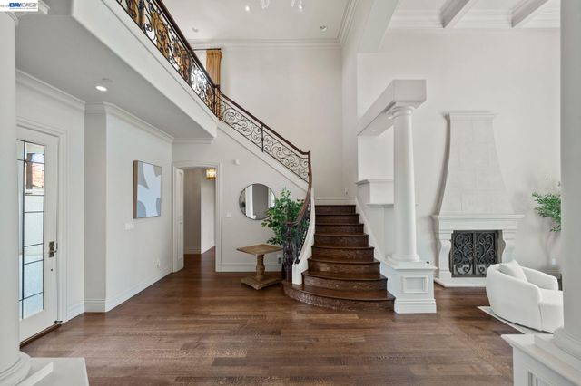 27 Eagle Ridge Ln, Danville, CA 94506