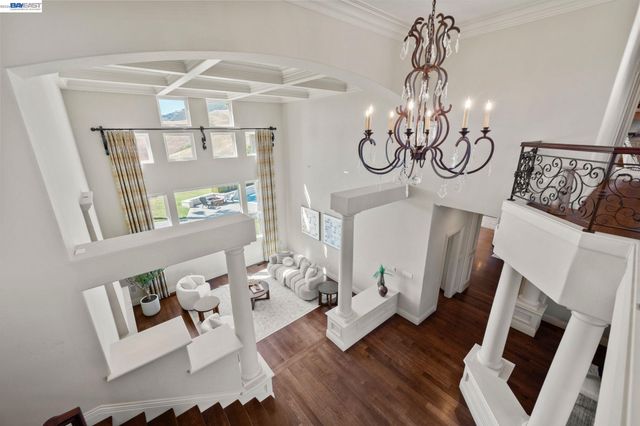 27 Eagle Ridge Ln, Danville, CA 94506