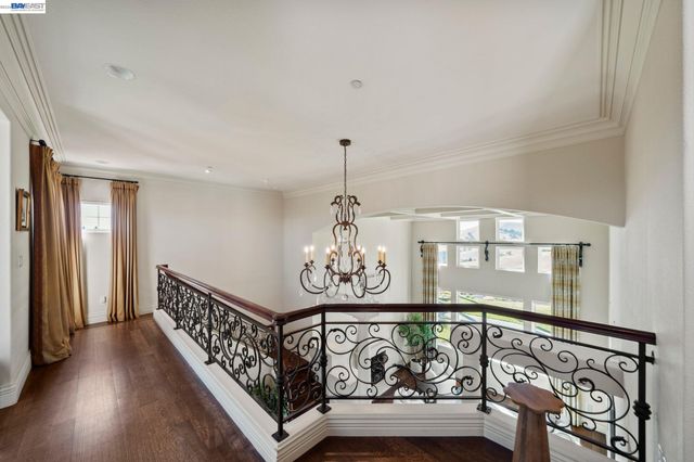 27 Eagle Ridge Ln, Danville, CA 94506