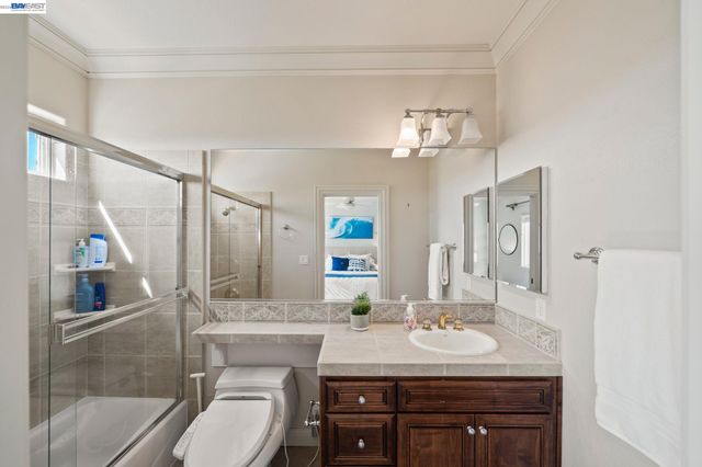 27 Eagle Ridge Ln, Danville, CA 94506