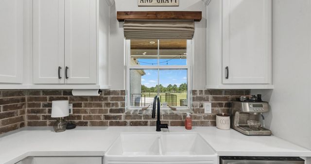 184 Randi Road, Bellville, TX 77418