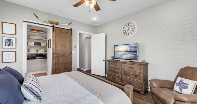 184 Randi Road, Bellville, TX 77418