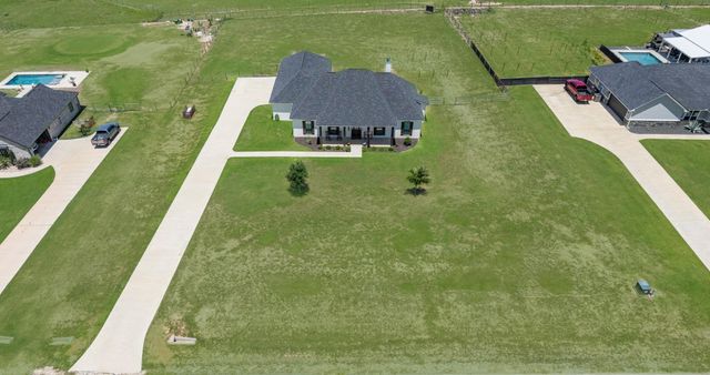 184 Randi Road, Bellville, TX 77418