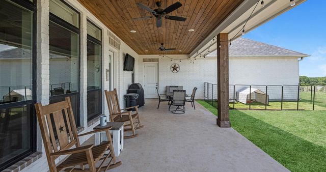184 Randi Road, Bellville, TX 77418