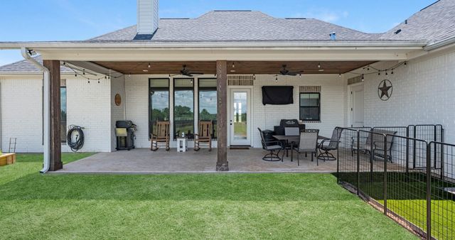 184 Randi Road, Bellville, TX 77418