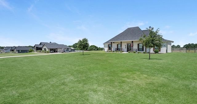 184 Randi Road, Bellville, TX 77418