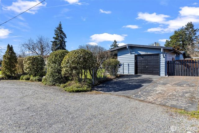 1729 121st Street S, Tacoma, WA 98444