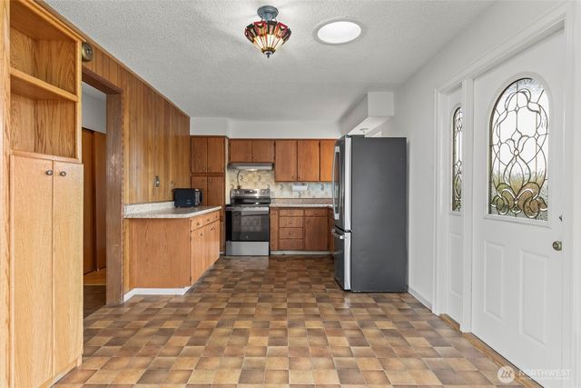 1729 121st Street S, Tacoma, WA 98444