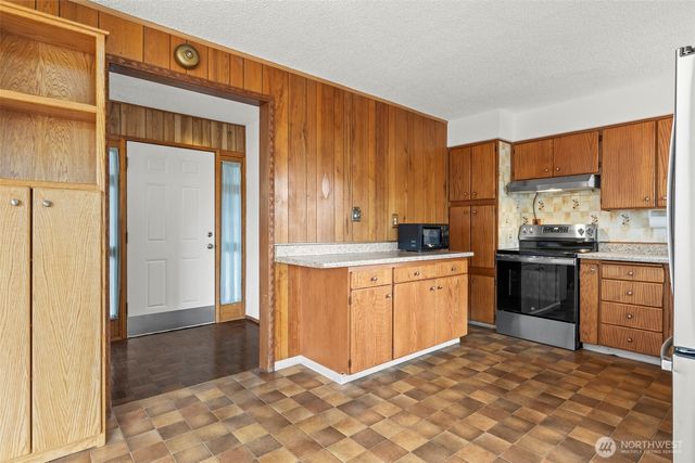 1729 121st Street S, Tacoma, WA 98444