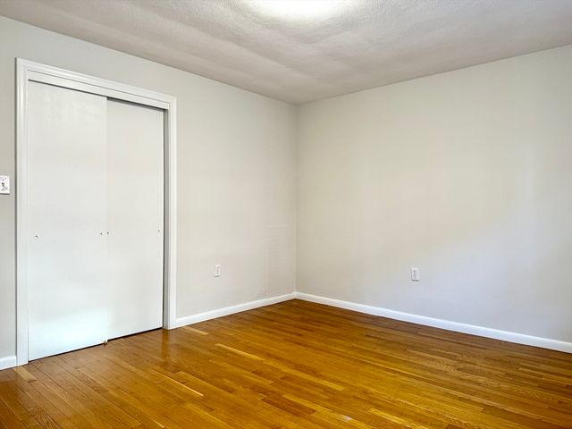 206 High St 1, Waltham, MA 02453