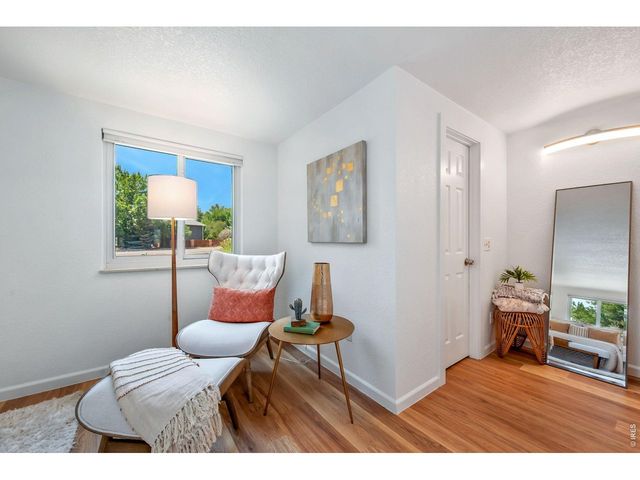954 Martin Rd, Longmont, CO 80504