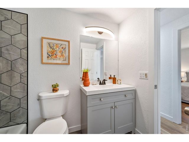 954 Martin Rd, Longmont, CO 80504