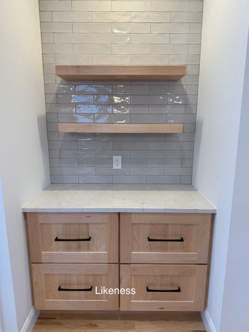 11 Liberty Lane, South Burlington, VT 05403