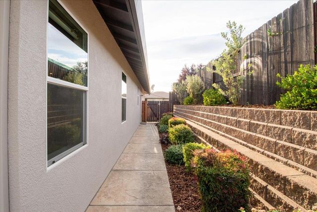 2043 Thomas Dr, Jackson, CA 95642