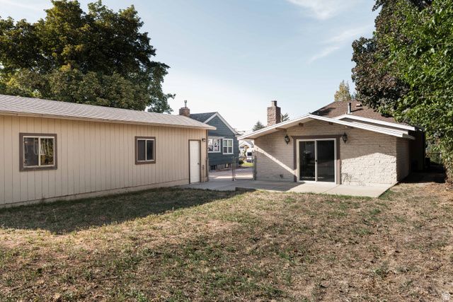 1206 E CHARLTON AVE, Salt Lake City, UT 84106