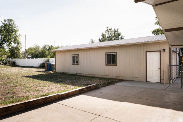1206 E CHARLTON AVE, Salt Lake City, UT 84106