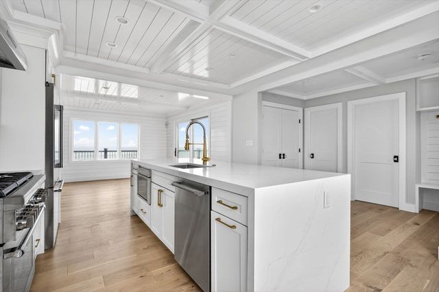 81 Surfside Road, Scituate, MA 02066