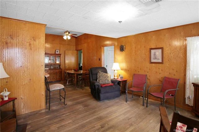 602 W Hudspeth Street, Welsh, LA 70591