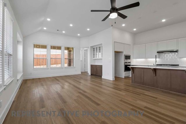 3729 American Paint Drive, Aubrey, TX 76227