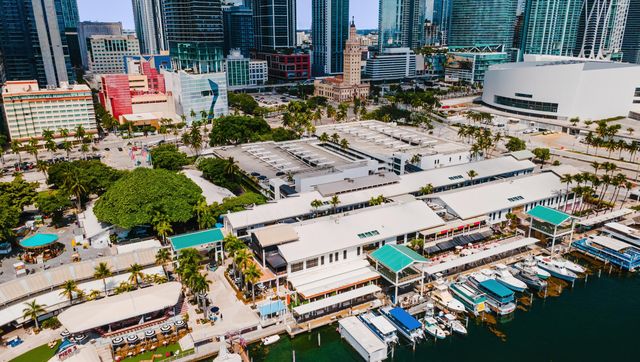 398 NE 5TH Street 1515, Miami, FL 33132