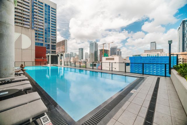 398 NE 5TH Street 1515, Miami, FL 33132