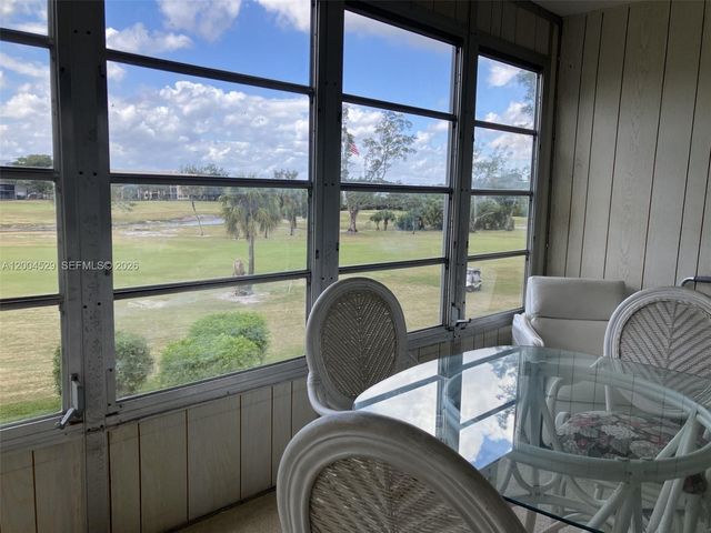 1045 Country Club Dr 307, Margate, FL 33063