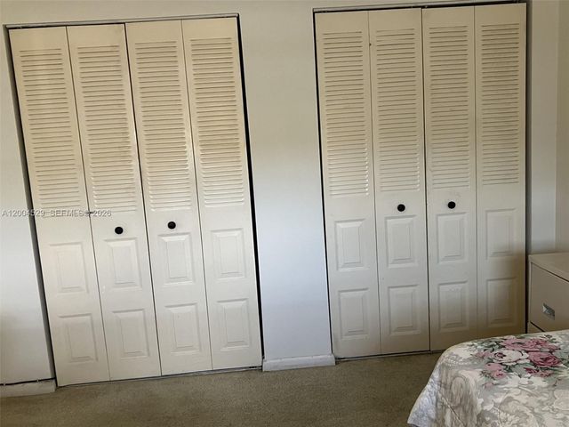 1045 Country Club Dr 307, Margate, FL 33063