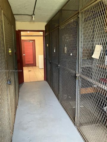 1045 Country Club Dr 307, Margate, FL 33063