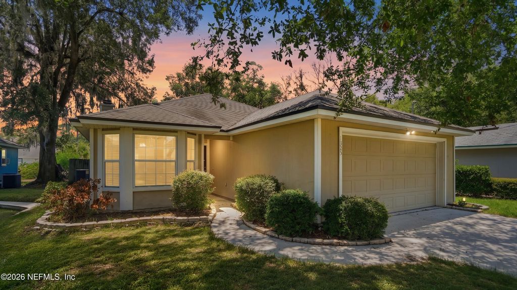 1325 SPRUCE Street, Green Cove Springs, FL 32043